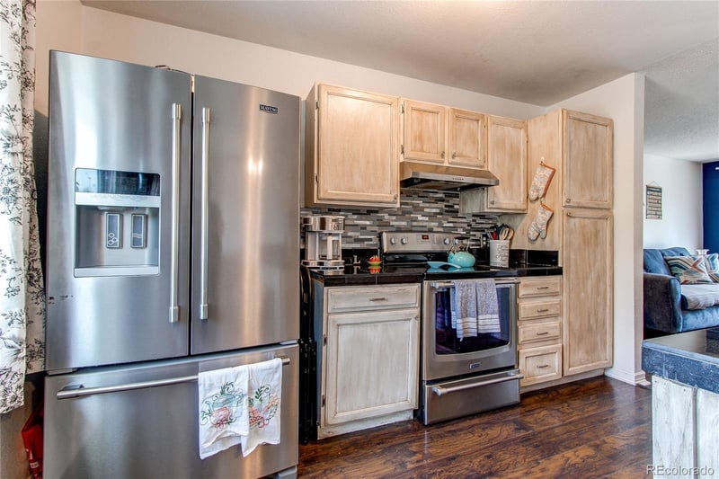 17753 Colorado Dr, Aurora, CO 80017