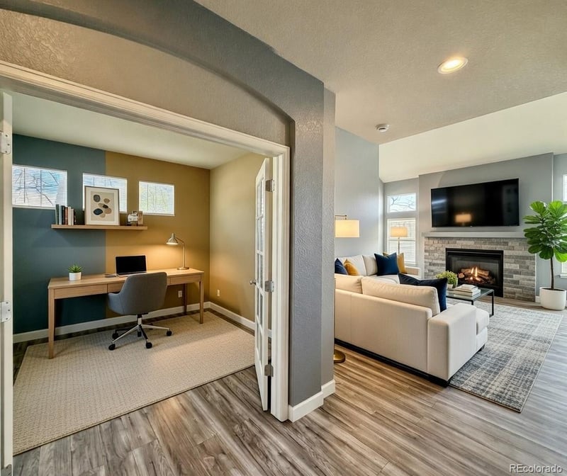 20532 E Lake Cir, Centennial, CO 80016