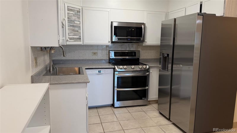 9155 Center Ave #2B, Denver, CO 80247