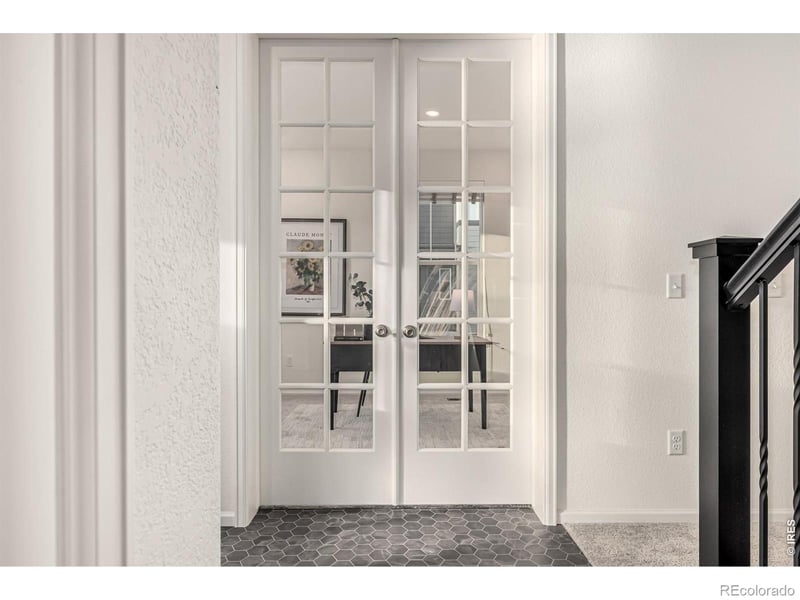 2470 Winding Dr, Longmont, CO 80504