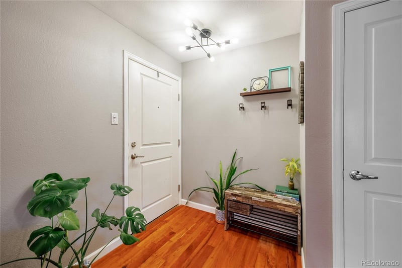 1332 Williams St #202, Denver, CO 80218