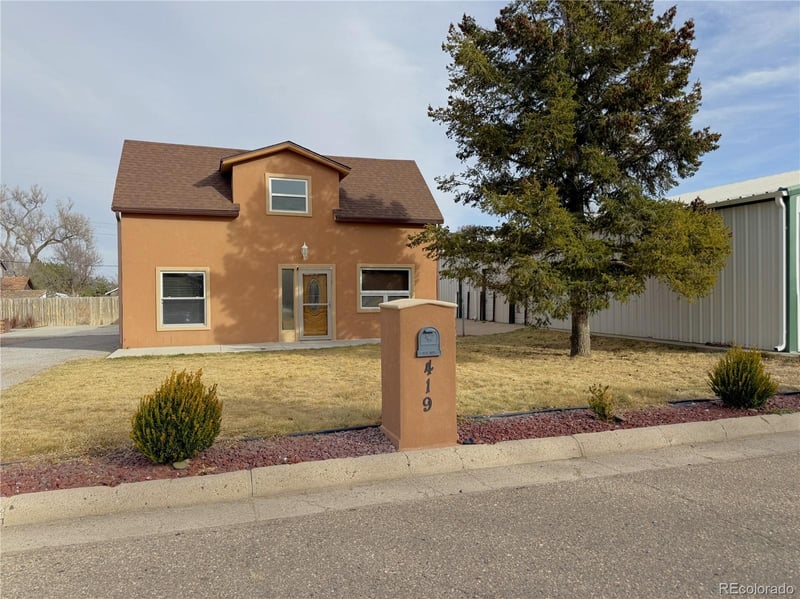 419 Illinois Ave, Stratton, CO 80836