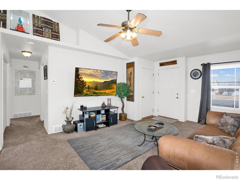 6208 8th St, Greeley, CO 80634