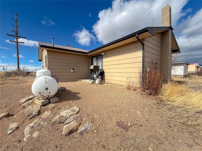 302 Miranda Ave, Fort Garland, CO 81133