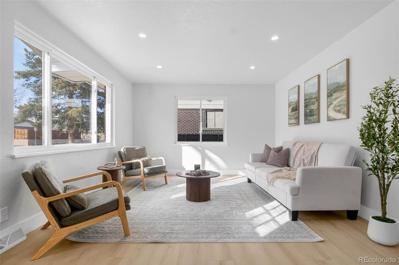 1746 S Cape St, Denver, CO 80232