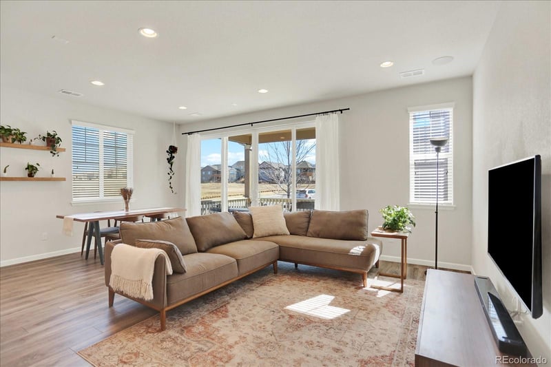 4683 Nepal Way, Aurora, CO 80015