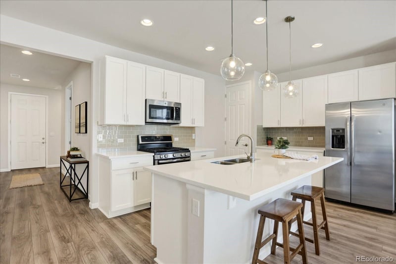 4683 Nepal Way, Aurora, CO 80015