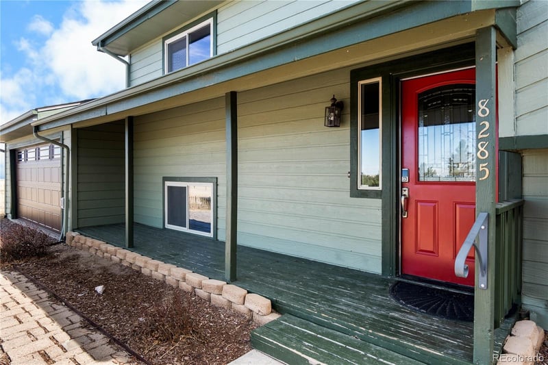 8285 Sunrise Dr, Elizabeth, CO 80107