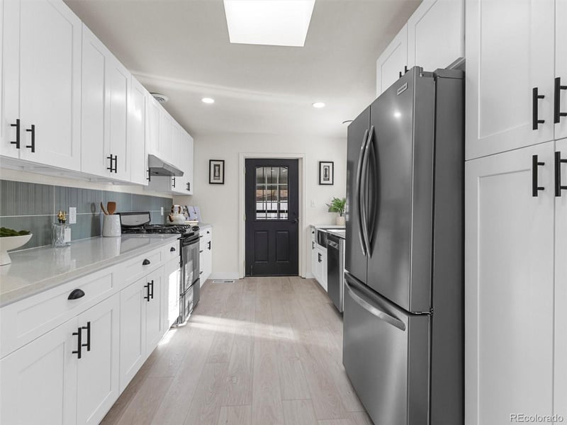 2960 Poplar St, Denver, CO 80207