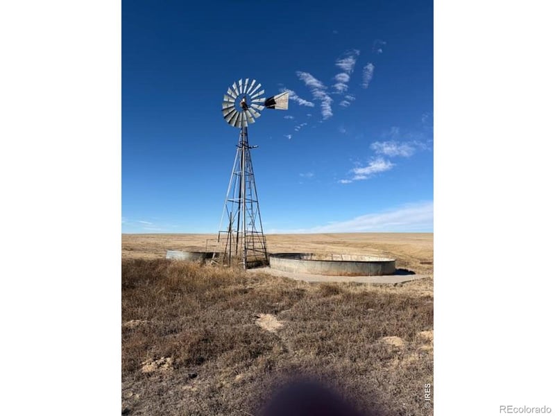 105 Road 38 Rd, Stratton, CO 80836