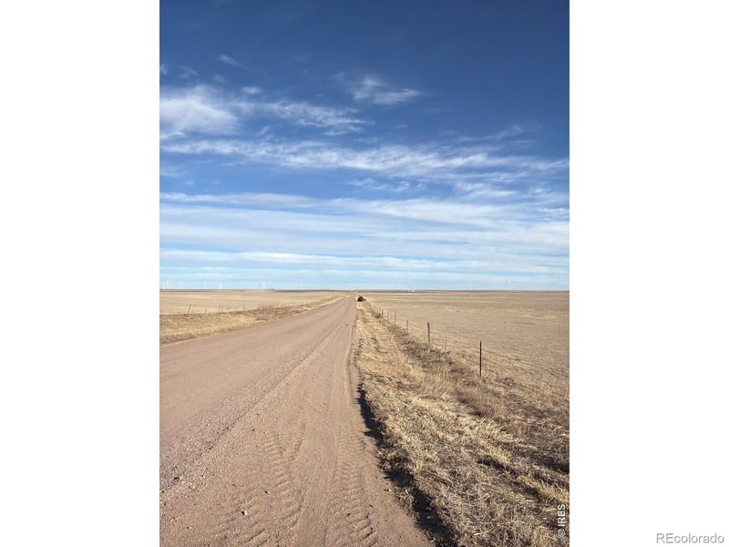 105 Road 38 Rd, Stratton, CO 80836