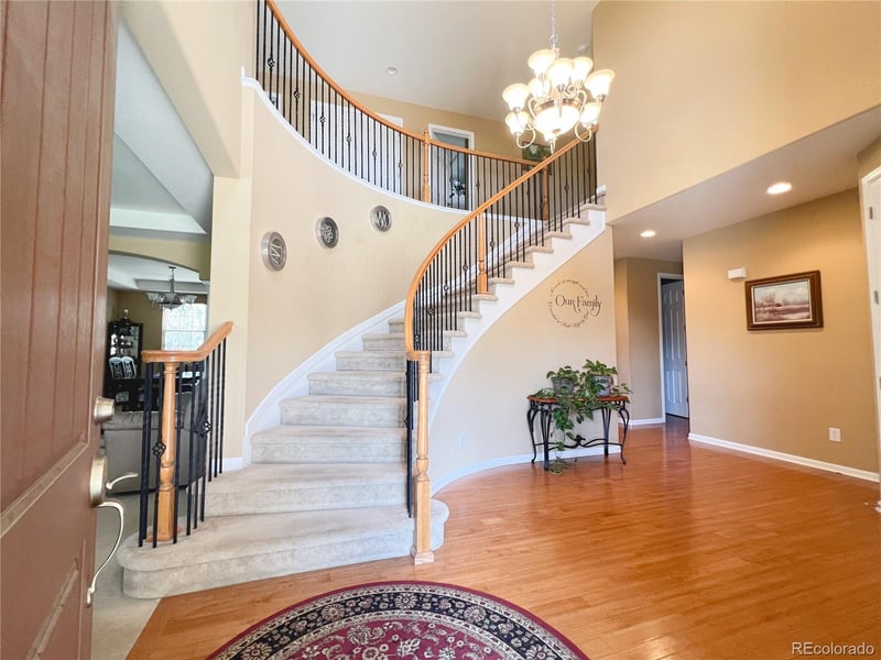 6035 Paris St, Englewood, CO 80111