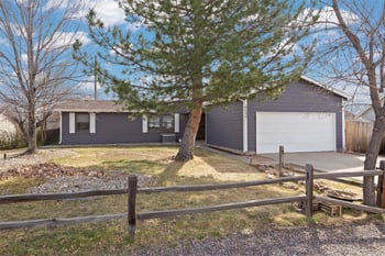 8646 Carr St, Littleton, CO 80128