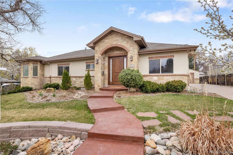 6071 Detroit St, Centennial, CO 80121