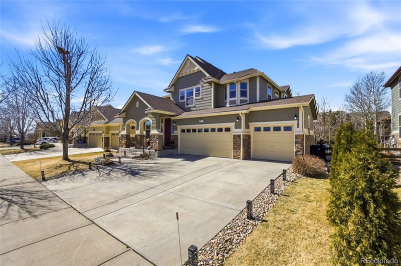 161 Elk Ct, Aurora, CO 80018