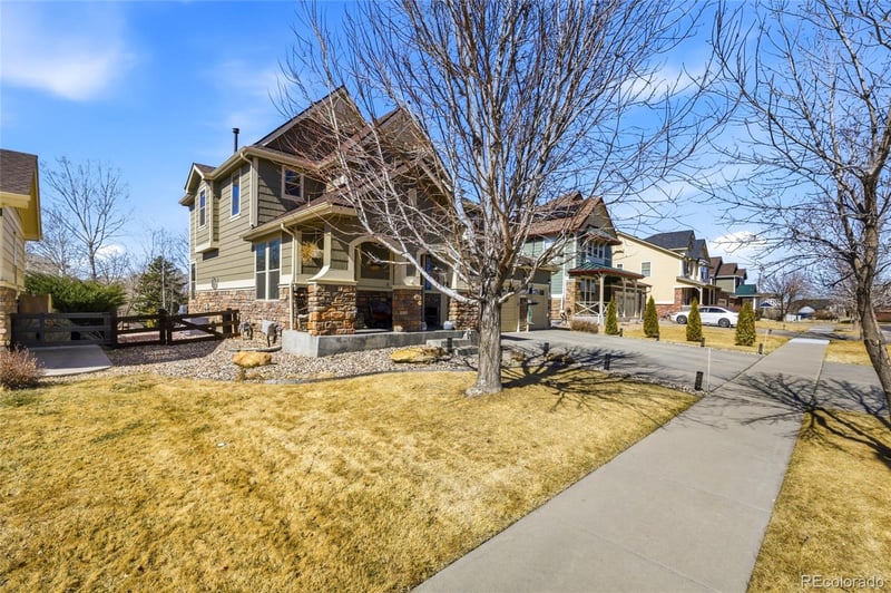 161 Elk Ct, Aurora, CO 80018