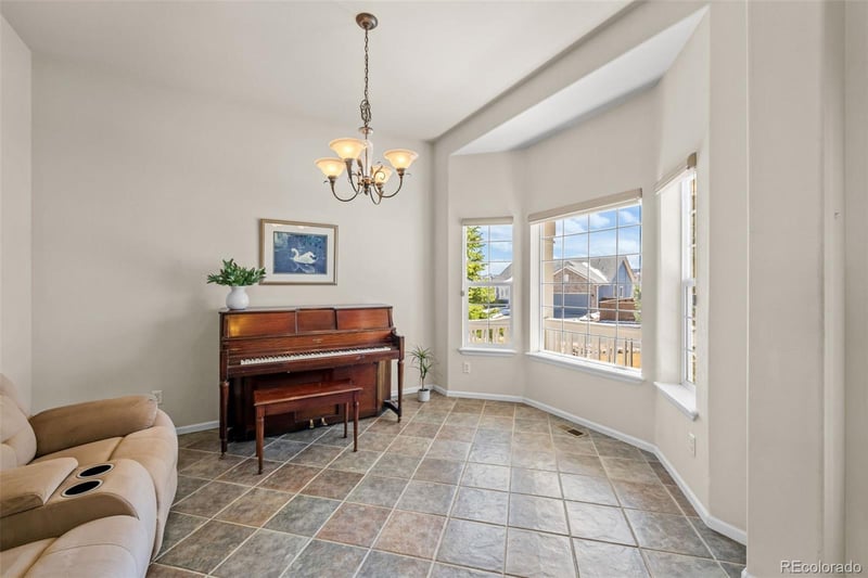 10102 Glenstone Cir, Highlands Ranch, CO 80130