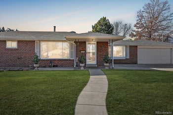 8520 59th Ave, Arvada, CO 80004