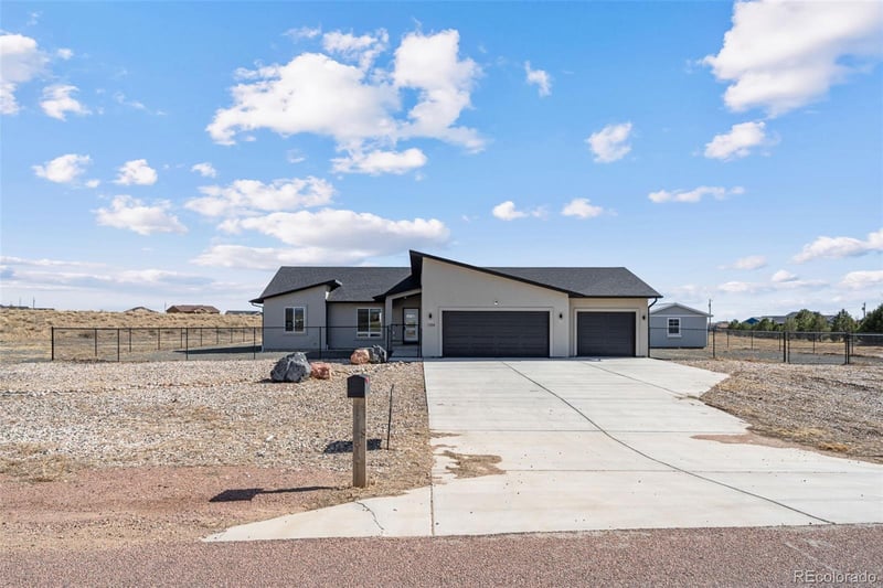 1154 Laramie Ave, Pueblo West, CO 81007
