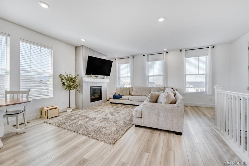 17883 93rd Pl, Arvada, CO 80007