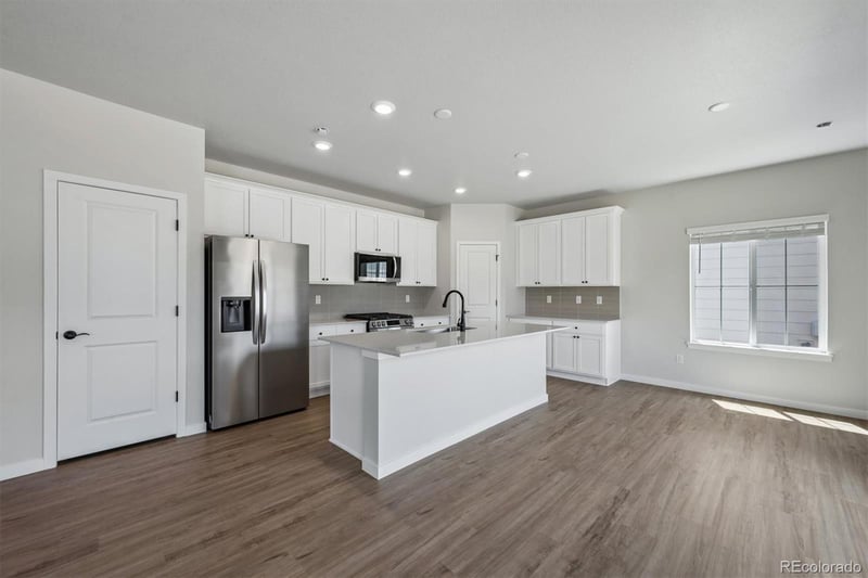 9393 Danube St, Commerce City, CO 80022