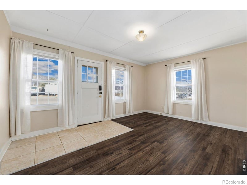 344 4th St, Estes Park, CO 80517