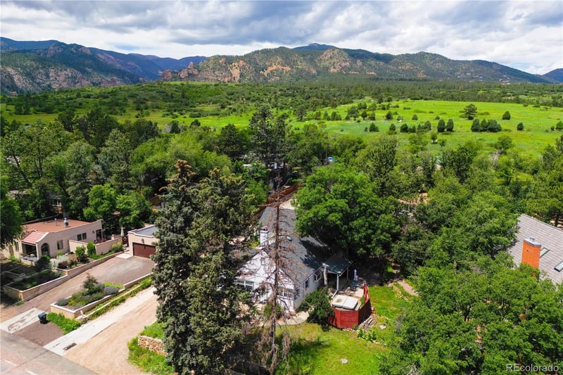 1414 Cheyenne Blvd, Colorado Springs, CO 80906