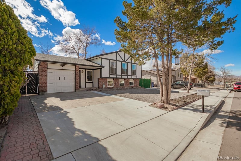 4055 Jet Wing Pl, Colorado Springs, CO 80916