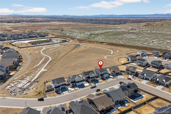 949 Undergrove Way, Aurora, CO 80018