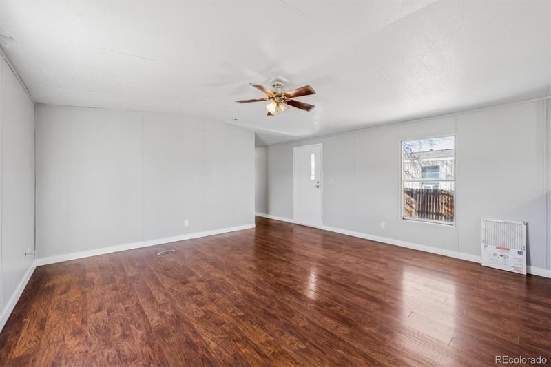 5231 Riverdale Ln Lot 270, Denver, CO 80229