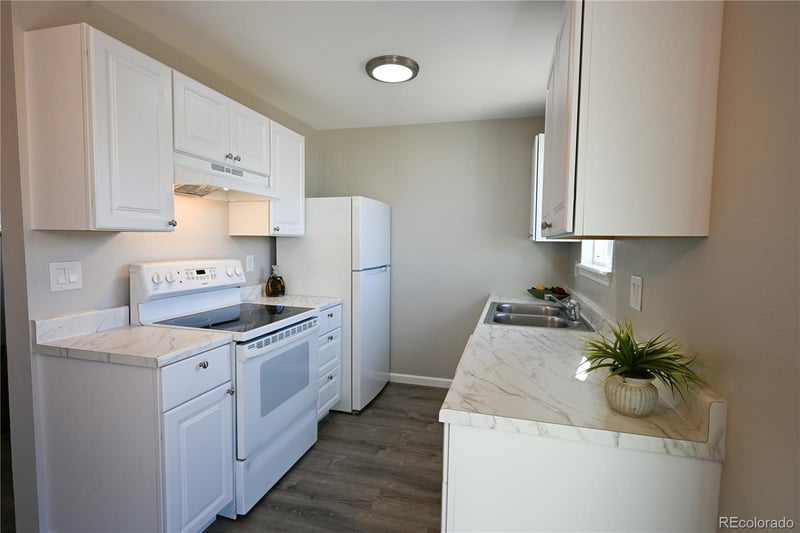 4933 Rifle Ct, Aurora, CO 80015