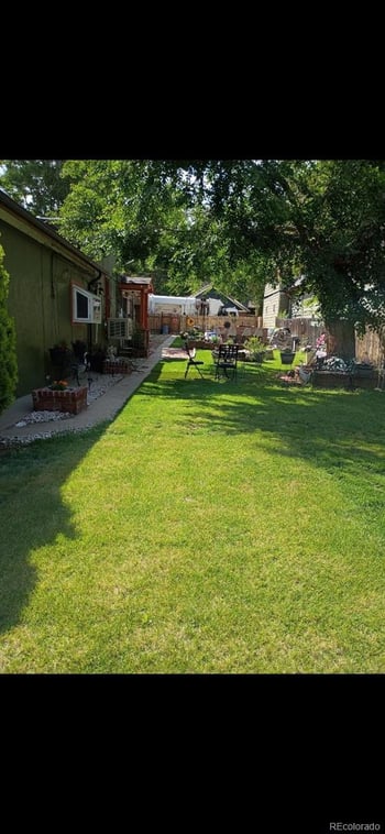 2742 Arapahoe St, Denver, CO 80205