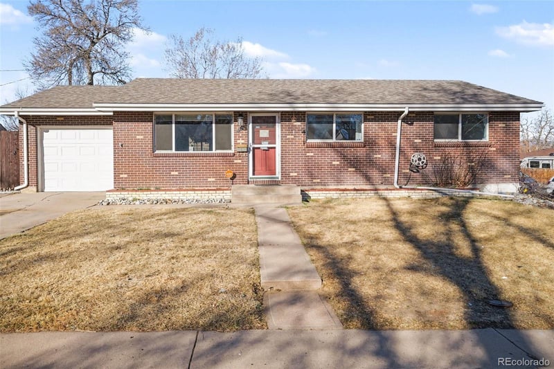 5475 Lakeview St, Littleton, CO 80120