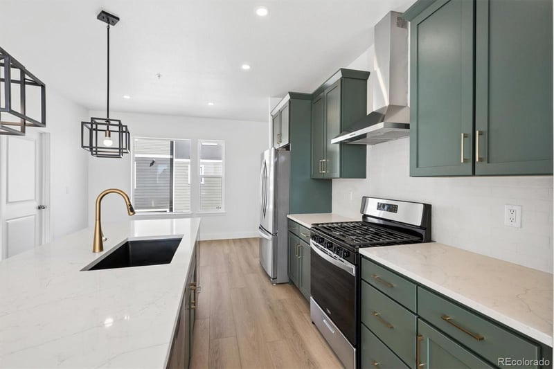 2720 68th Ave, Denver, CO 80221