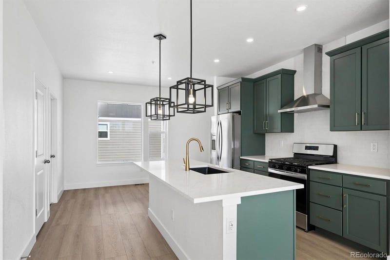 2720 68th Ave, Denver, CO 80221