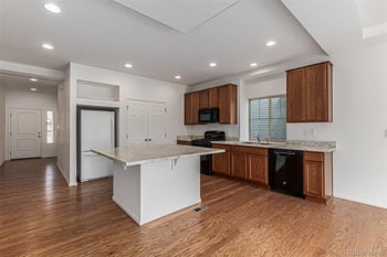 10536 Racine Way, Commerce City, CO 80022