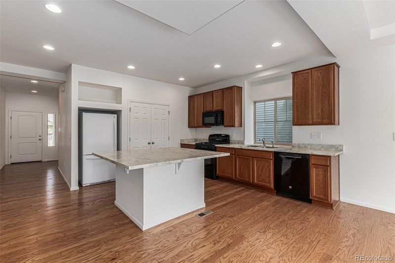 10536 Racine Way, Commerce City, CO 80022