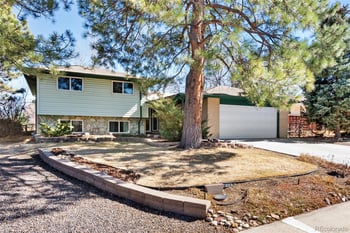 660 Cody St, Lakewood, CO 80215