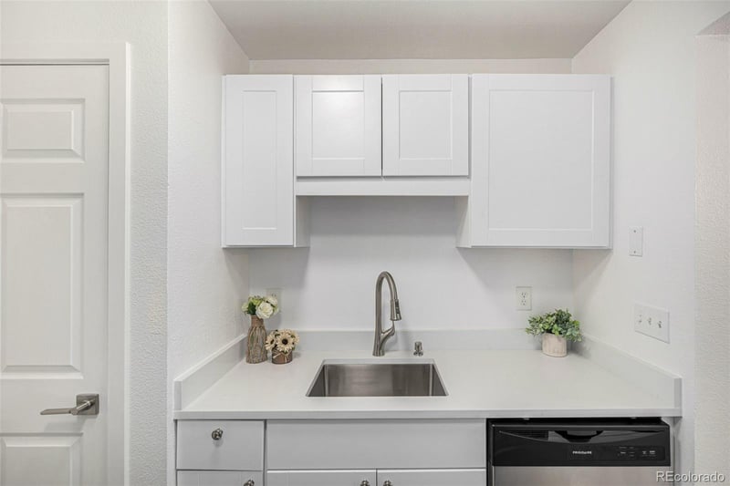 3550 Harlan St #220, Denver, CO 80235