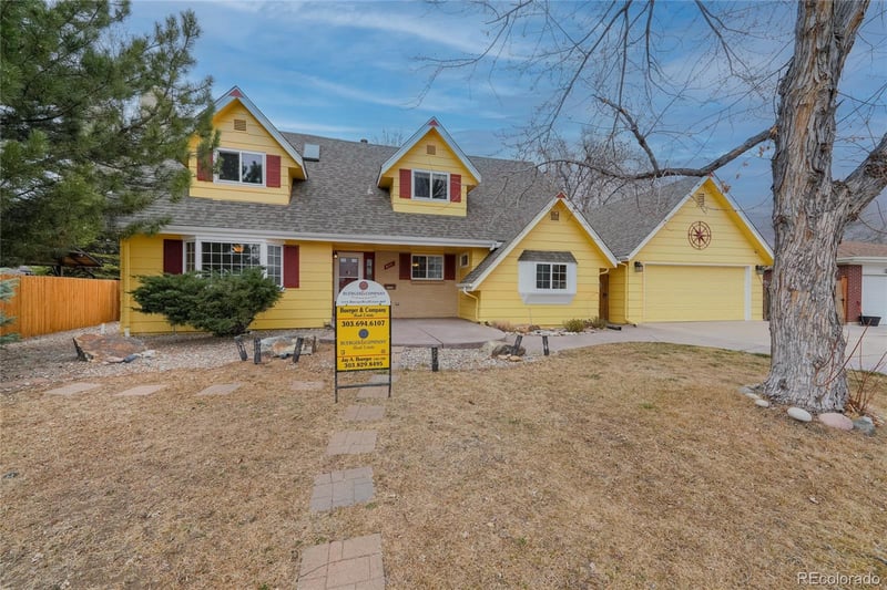 8111 Briarwood Blvd, Centennial, CO 80112