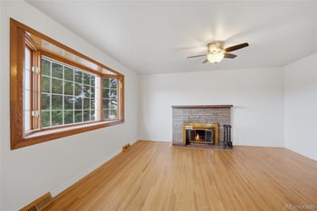 8111 Briarwood Blvd, Centennial, CO 80112