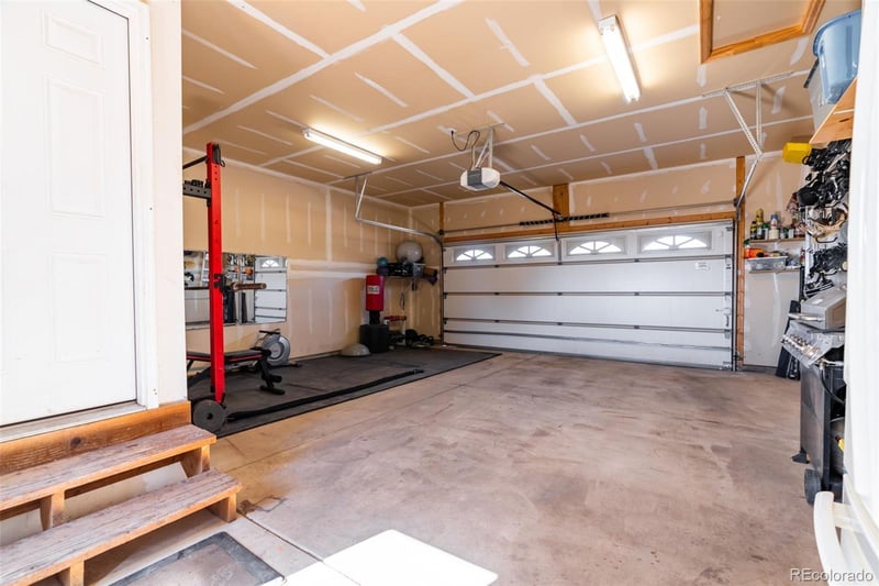 330 7th St, Penrose, CO 81240