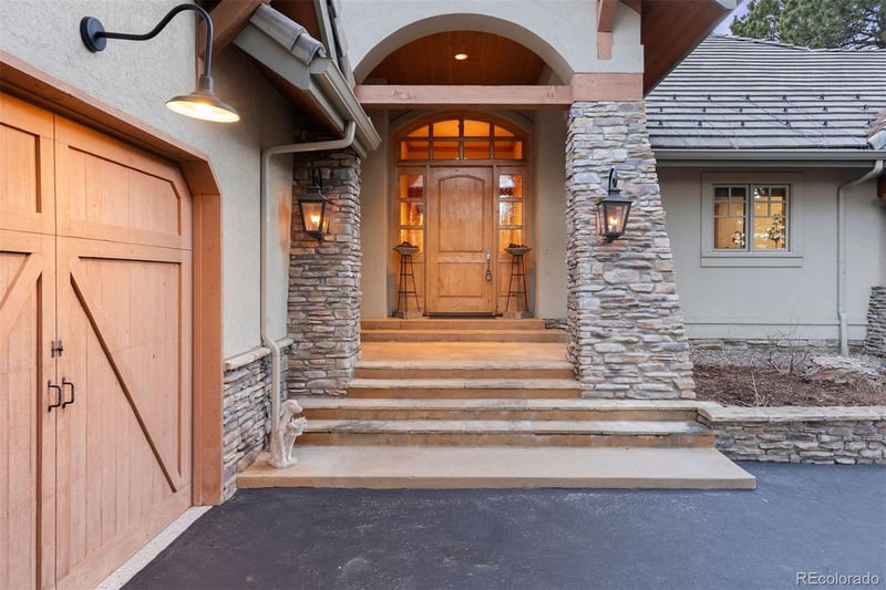 31271 Island Dr, Evergreen, CO 80439