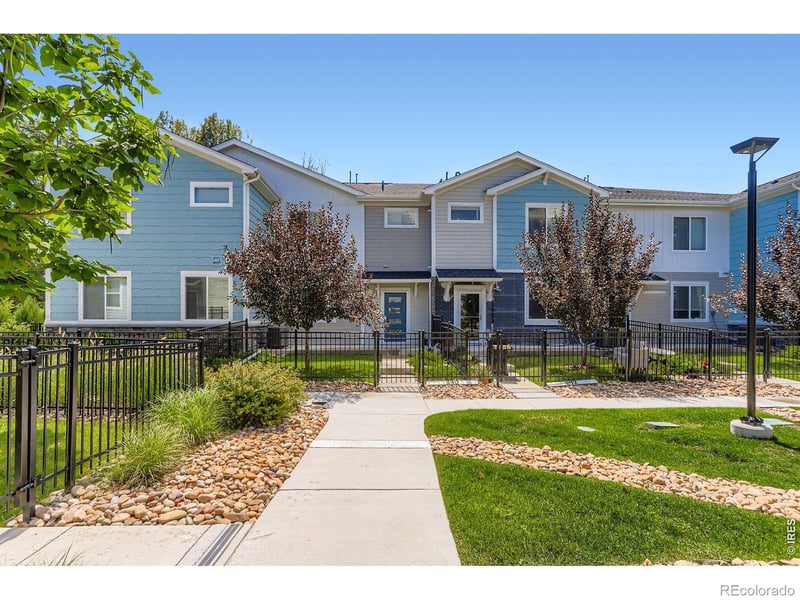 690 Stonebridge Dr, Longmont, CO 80503