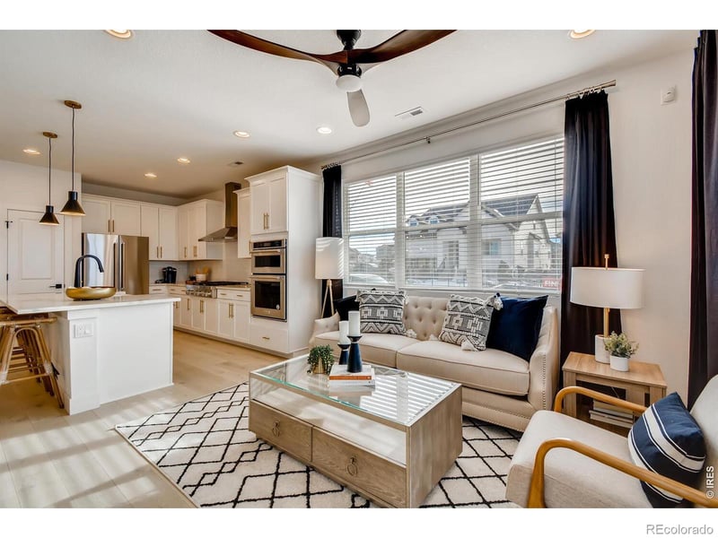 2815 Bear Springs Cir, Longmont, CO 80503