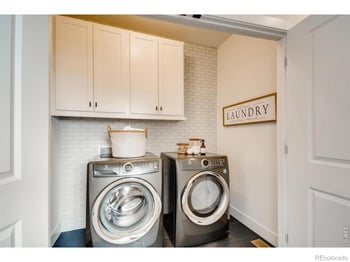 2815 Bear Springs Cir, Longmont, CO 80503