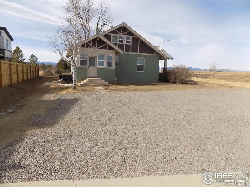 2475 Yukon Dr, Longmont, CO 80504