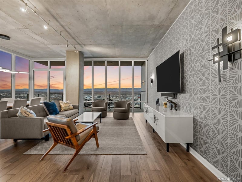 891 14th St #3916, Denver, CO 80202