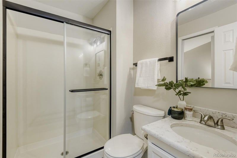 8693 Dry Creek Rd #922, Centennial, CO 80112