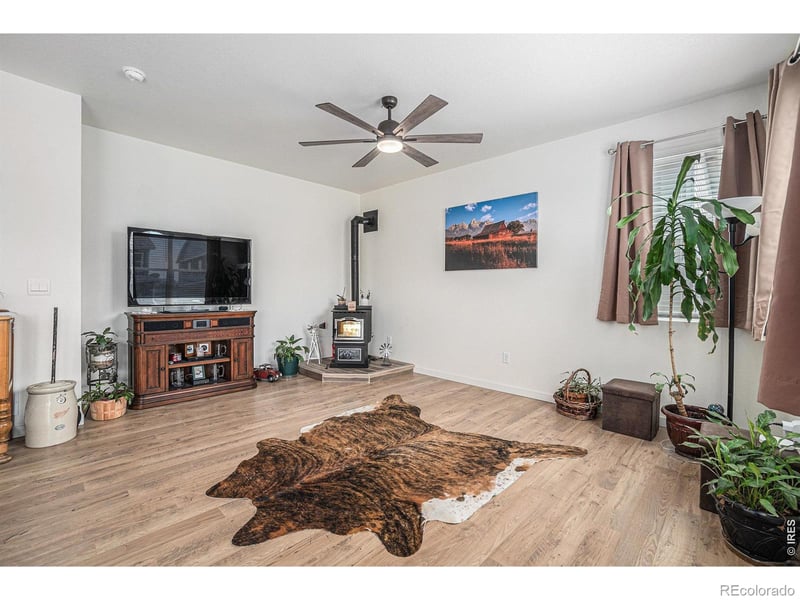 605 Sawyers Pond Dr, Severance, CO 80550